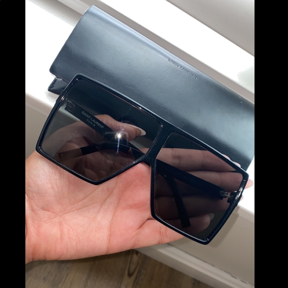 SAINT LAURENT BETTY OVERSIZED SUNGLASSES